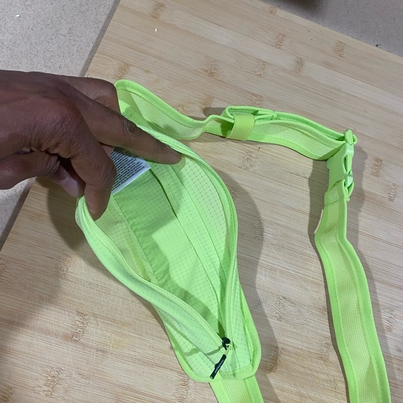 North face RUN BELT (new) - Picture 3 of 4